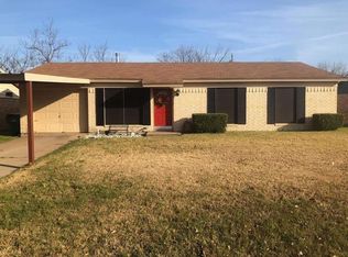 511 Cherokee St, Elm Mott, TX 76640