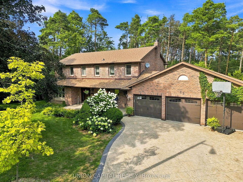 1st image of 22 Cynthia Cres