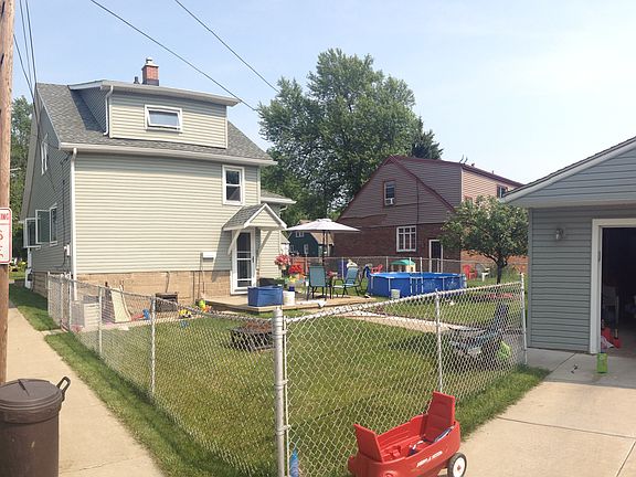 3rd image of 1 Salisbury Ave