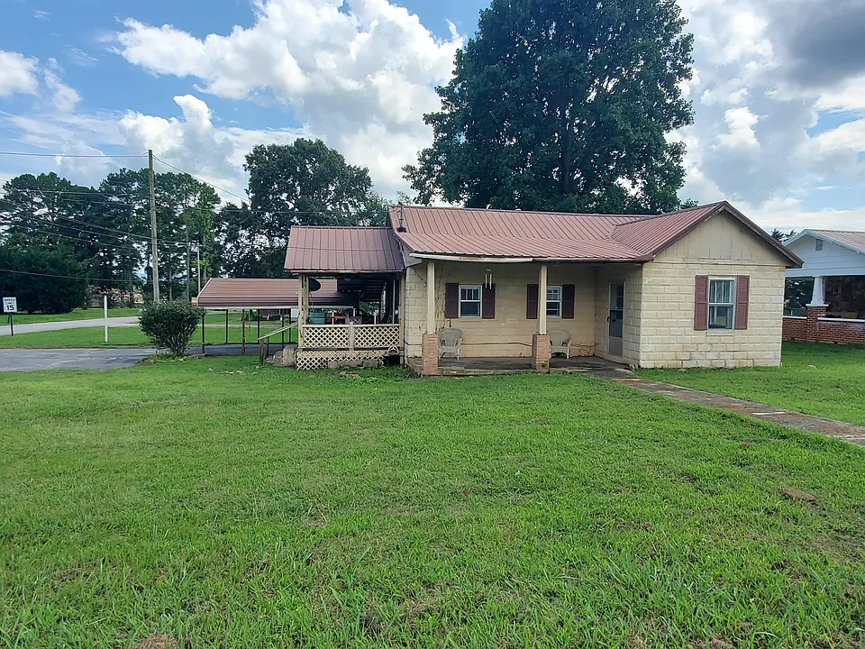 1001 W Main St