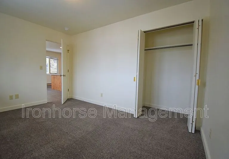 801 W Villard St #37 — Photo 16
