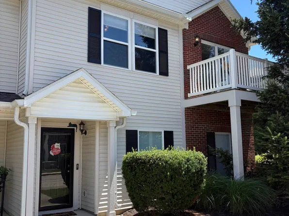 12245 Pebble St Unit 600, Fishers, IN 46038
