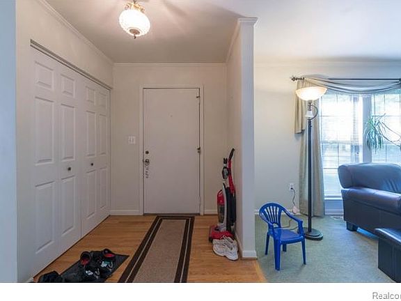 2nd image of 25321 Maplebrooke Dr #1