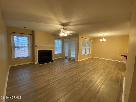 3rd image of 101 C W Victoria Ct