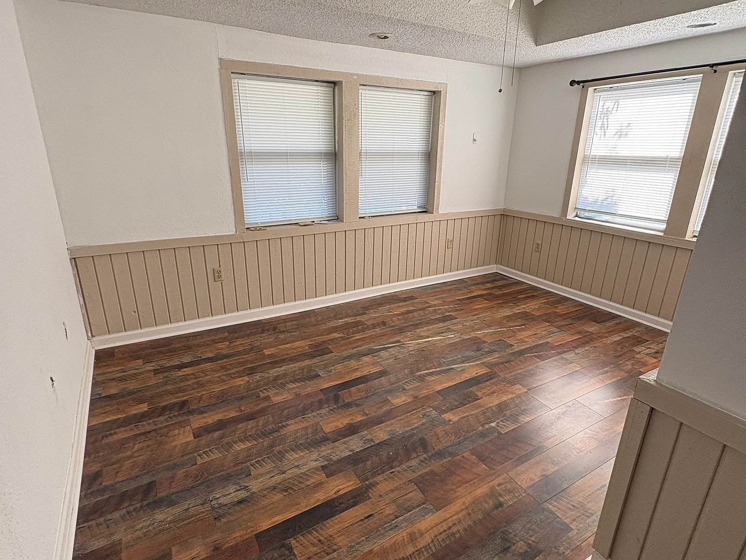 3 bed, 1392 sqft, $1,200 — Photo 4