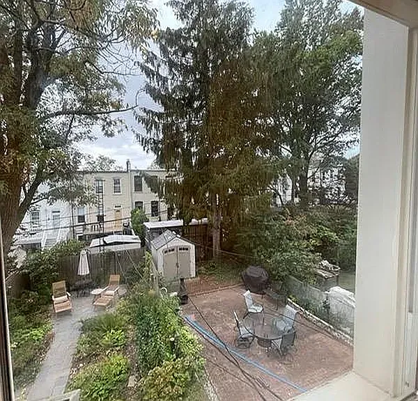 220 Windsor Pl #2 — Photo 12