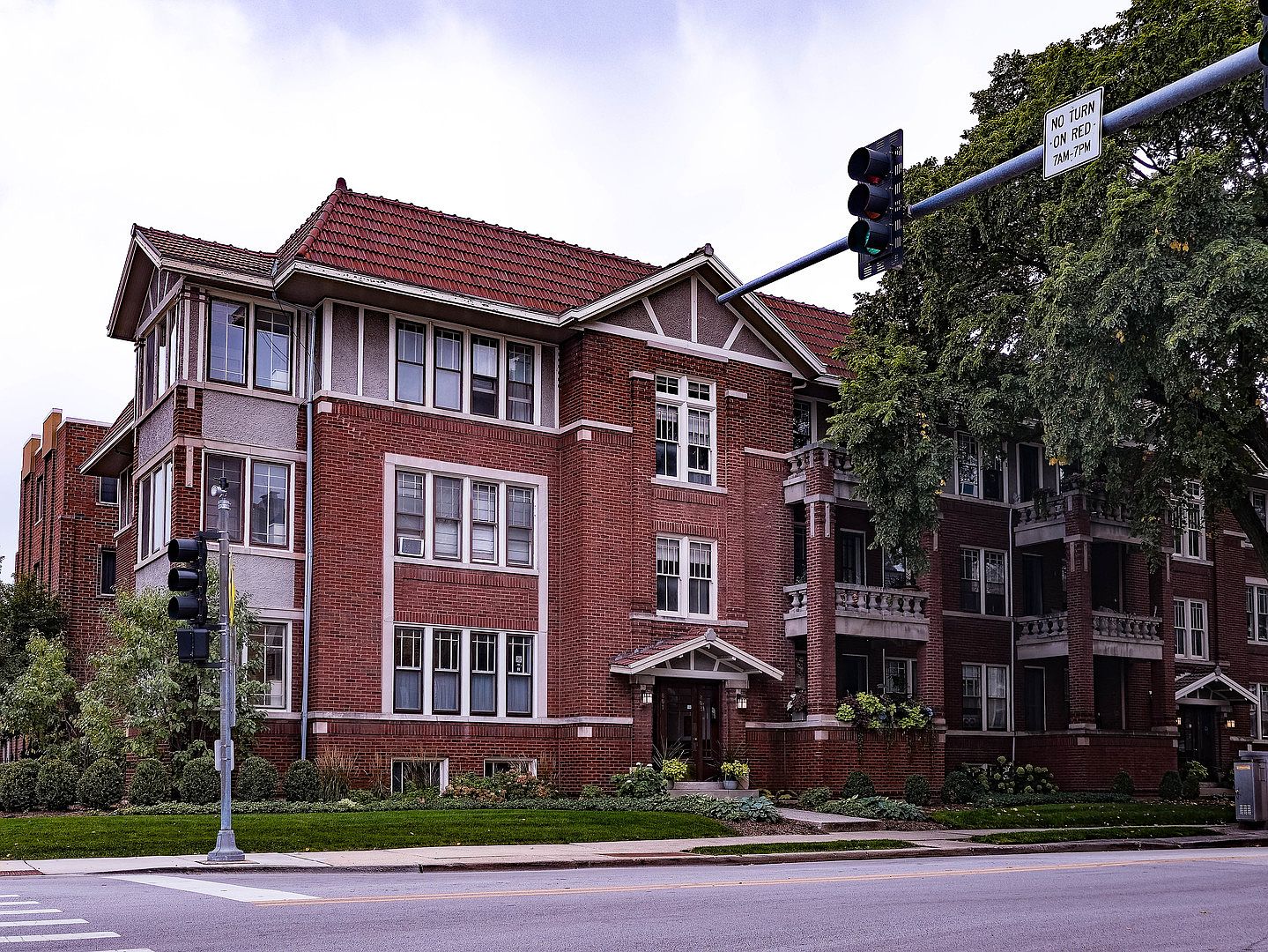 801 Washington Blvd APT 3, Oak Park, IL 60302 Zillow