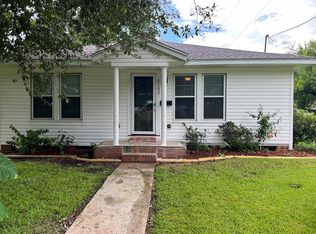 2102 11th St, Port Neches, TX 77651