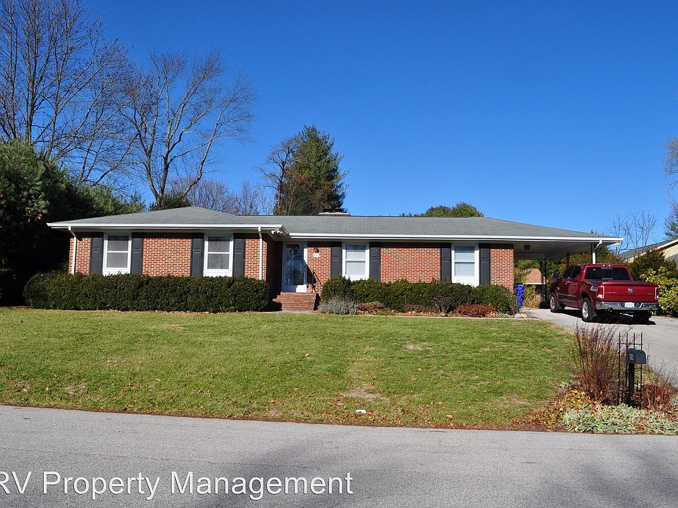 1st image of 856 Hutcheson Dr