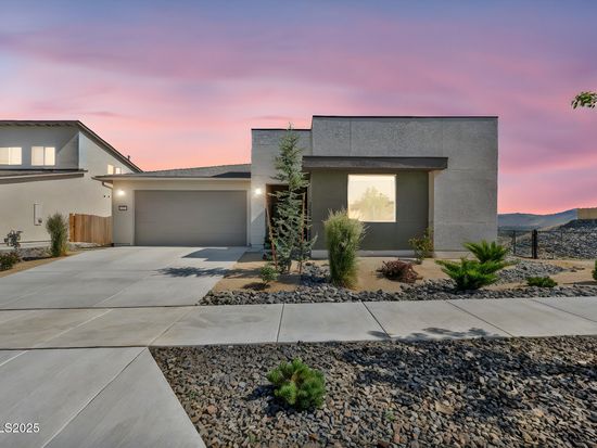 1250 Hubble Ln, Carson City, NV 89705