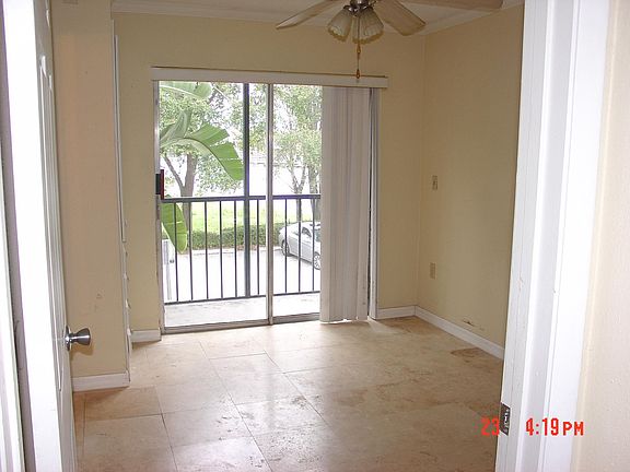 3rd image of 121 Oyster Bay Cir APT 230