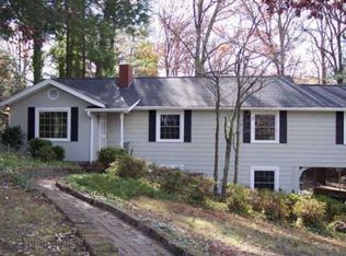 225 Wrenn Ave, Mount Airy, NC 27030