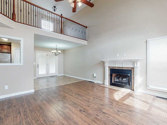3rd image of 1455 Cobra Ln
