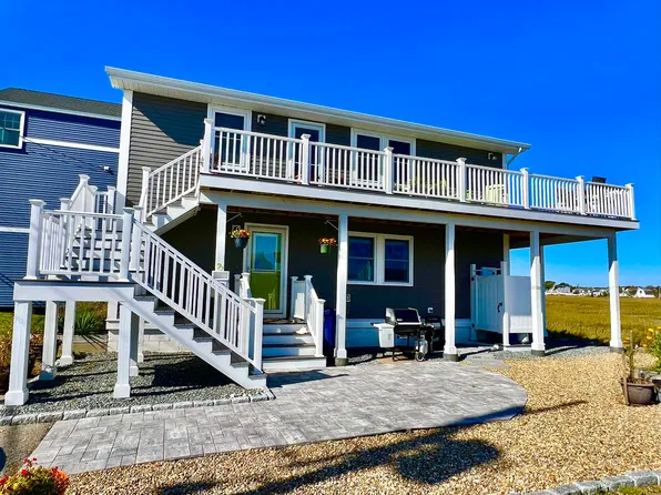 72 Island Path, Hampton, NH 03842-3247