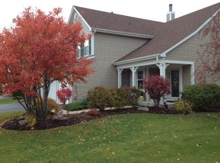 1393 Mayfair Ln, Grayslake, IL 60030