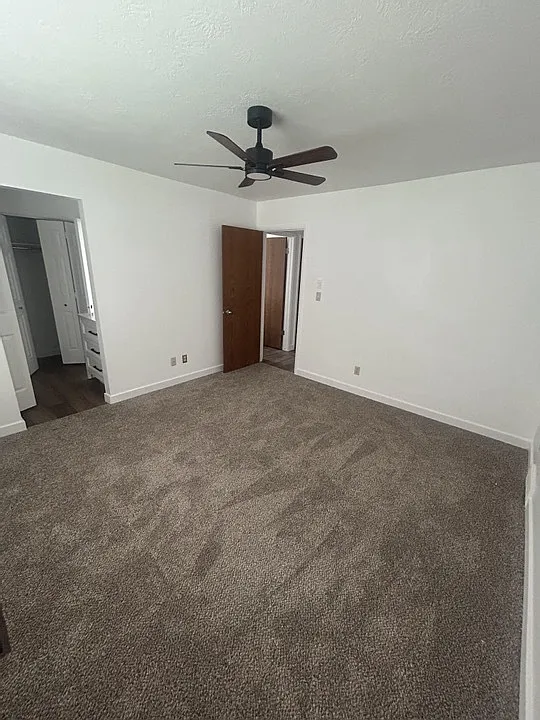 4 bed, 3.0 bath, 2700 sqft, $3,500 — Photo 4