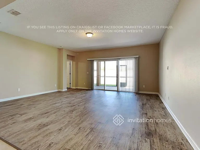 4642 Camp Creek Ln — Photo 3