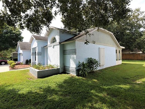 3rd image of 5809 Kumquat Ct