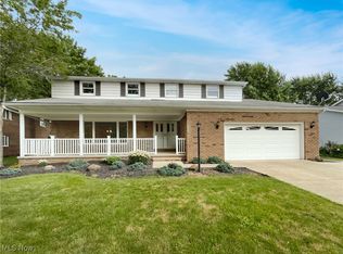 7045 Anthony Ln, Parma Heights, OH 44130