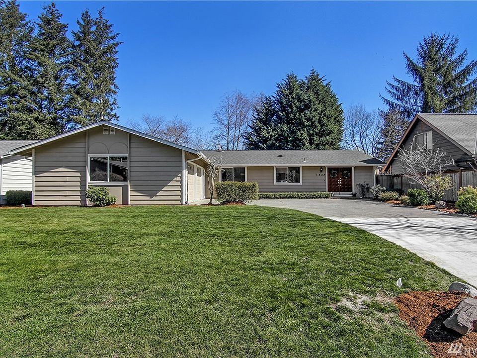 1st image of 1822 172nd Pl NE