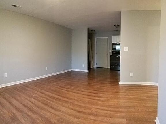 5th image of 202 Zierdt Rd #B