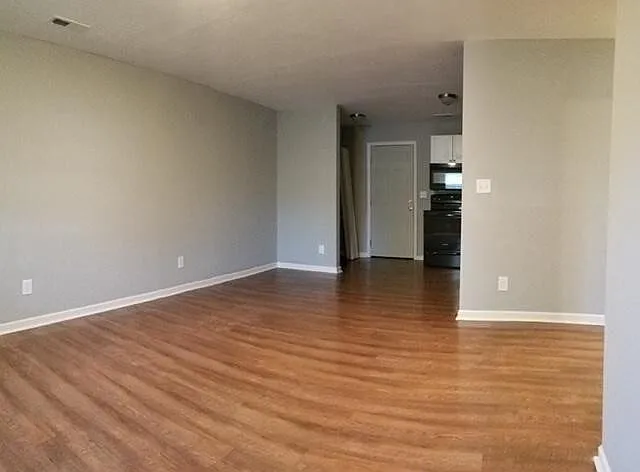 202 Zierdt Rd #B — Photo 5