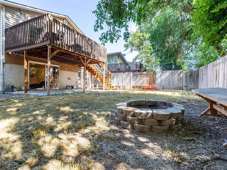 S Sunrise Pl E — Photo 24