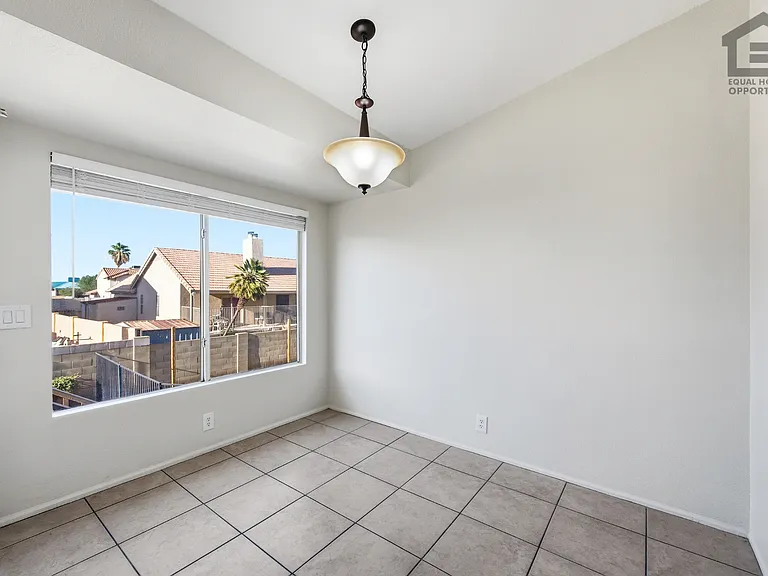 7202 W Corrine Dr — Photo 16