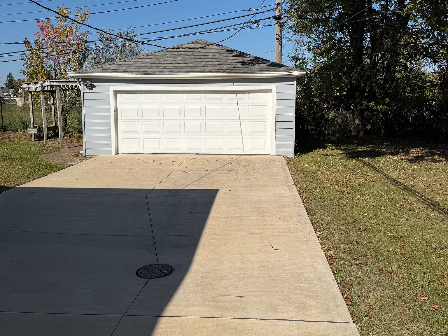 3 bed, 1036 sqft, $1,800 — Photo 3