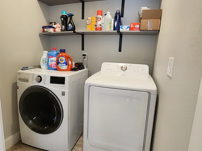 4516 Corvina St — Photo 25