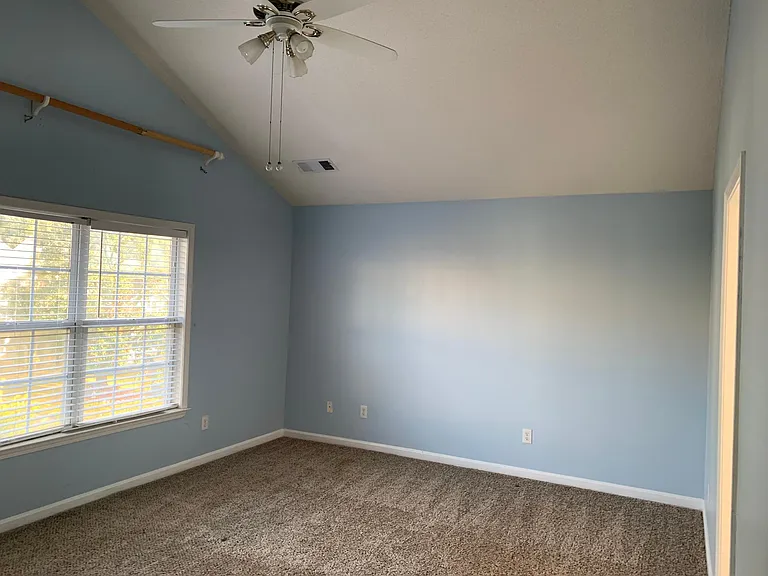 13610 Weycroft Cir — Photo 10
