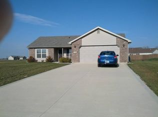 941 W Caroline Ct, Churubusco, IN 46723