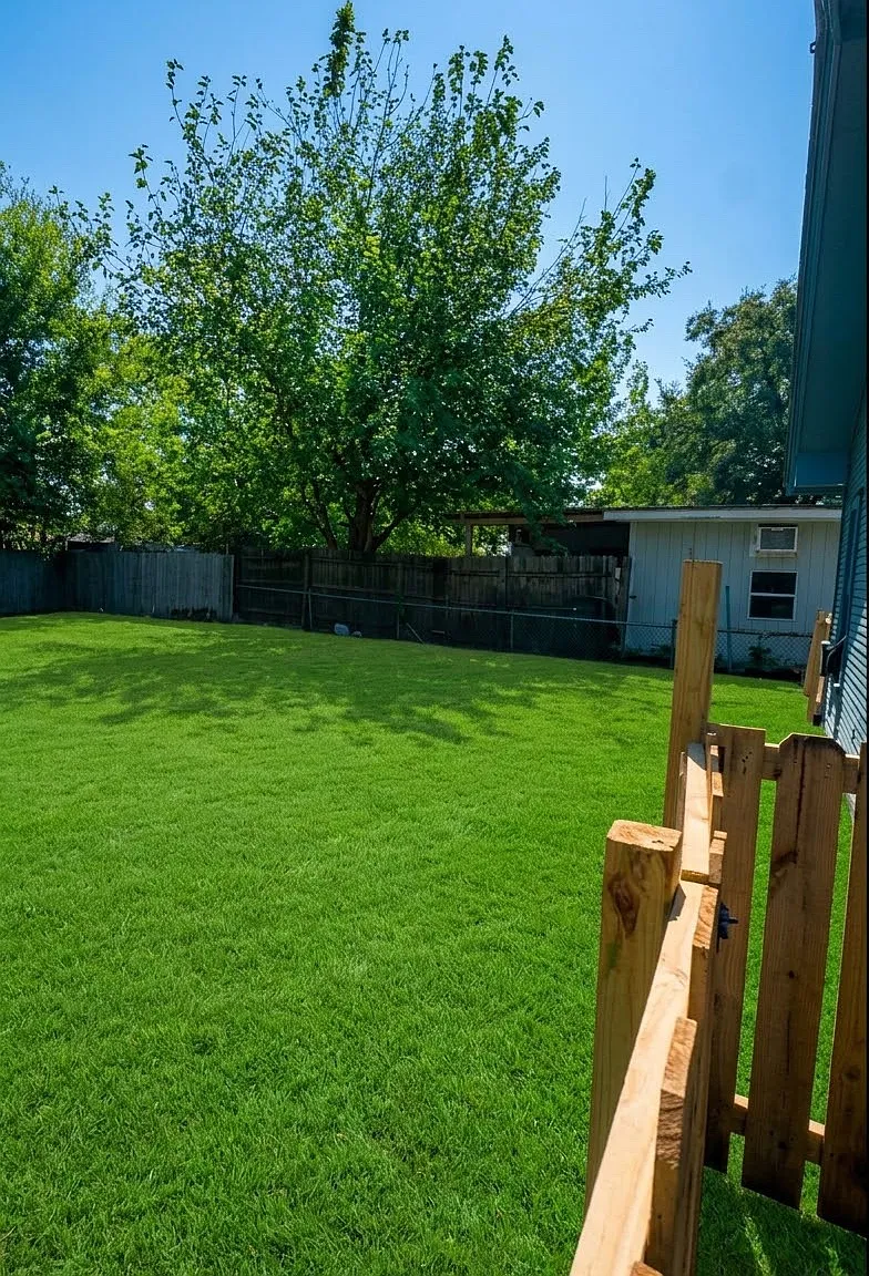 3 bed, 1500 sqft, $1,400 — Photo 2