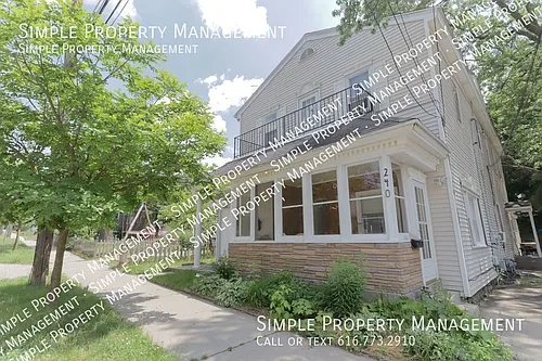 242 Page St NE #2 Photo 1 242 Page St NE #2 Photo 1