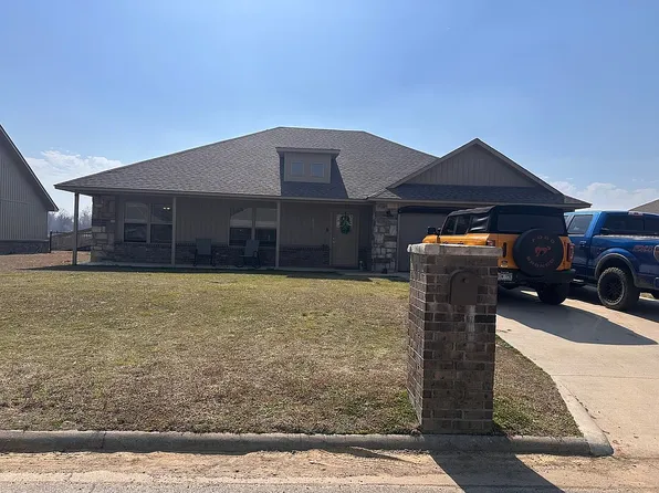 813 Black Creek Ln, Hackett, AR 72937