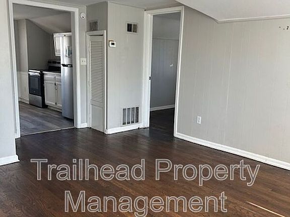 4th image of 2104 S Norwood Ave APT 2