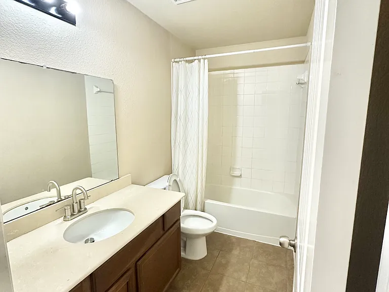 331 Elam Dr — Photo 14