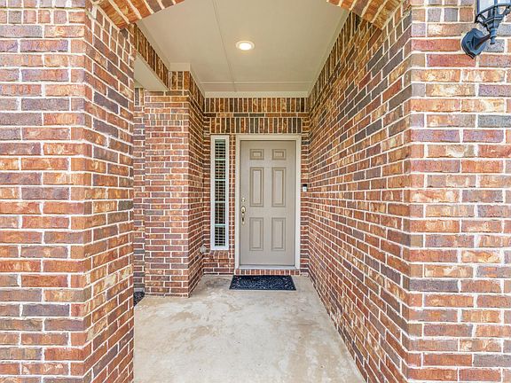 2nd image of 8024 Horseman Rd