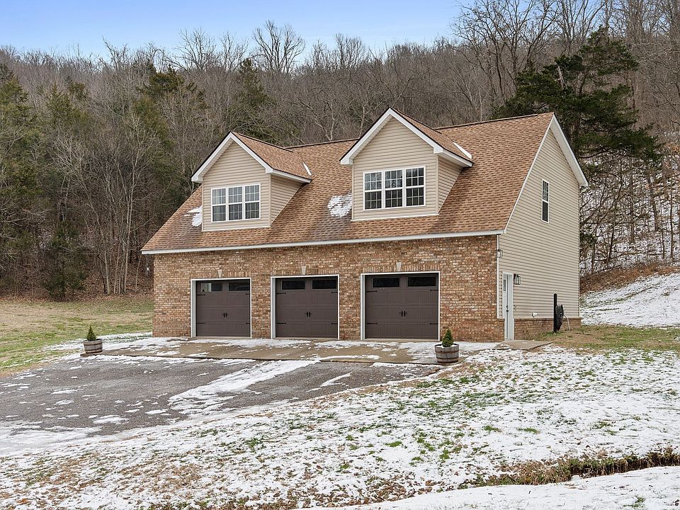 1st image of 7401 Burks Hollow Rd