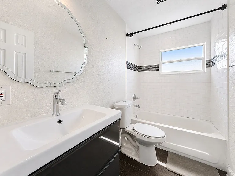 4305 W Bay Ave — Photo 20