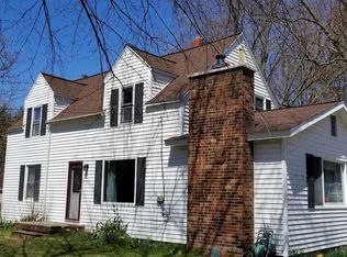 138 Porter Rd, Norton Shores, MI 49441