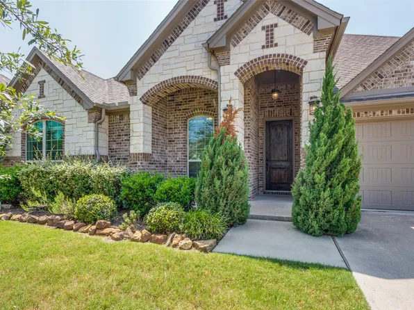 3920 Brookdale Rd, Benbrook, TX 76116