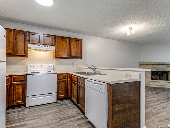 5th image of 8431 Cranberry Hill