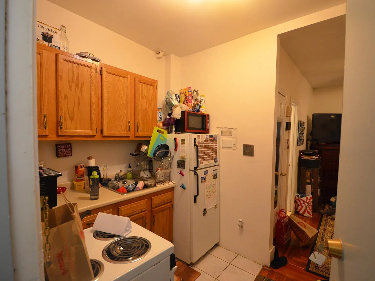 Studio, 999 sqft, $2,300 — Photo 2