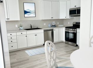 1132 E 1st St #11474662, Tustin, CA 92780