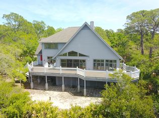 16 Fiddlers Trace Rd, Saint Helena Island, SC 29920
