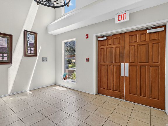 4th image of 4111 Medical Dr #B104