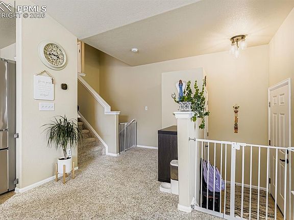 4th image of 10460 Deer Meadow Cir