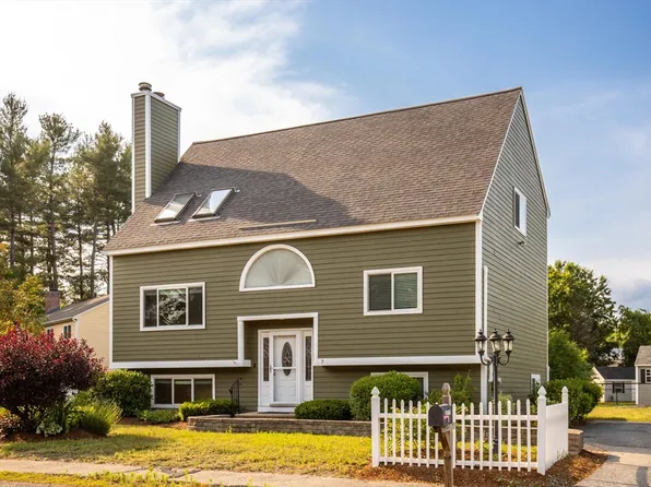 7 Patricia Dr, Ayer, MA 01432