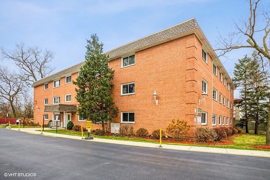 1925 E Oakton St APT 1C, Des Plaines, IL 60018 Zillow